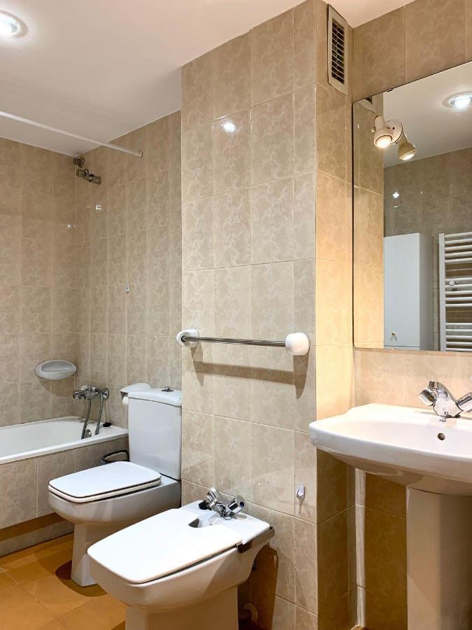 Apartamento Centrico Con Parking - L'Amfitriona ริอาล์พ ภายนอก รูปภาพ